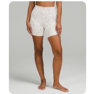 Lululemon Align High Rise Shorts 6”